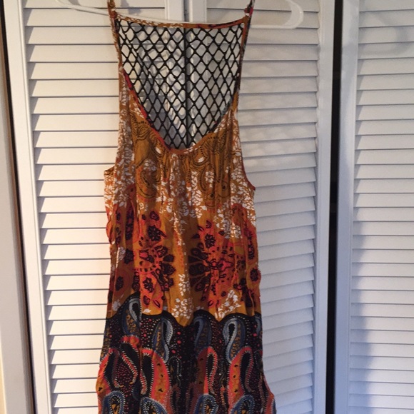 LF Sundress - Picture 1 of 4